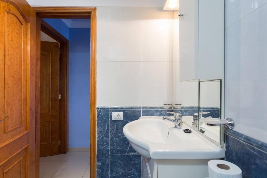 Apartamento Comodo Y Centrico, Los Cristianos Arona  Exterior photo